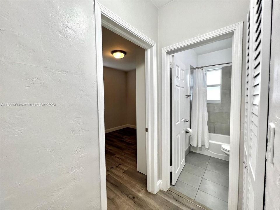 Recently Rented: $3,500 (2 beds, 1 baths, 1065 Square Feet)