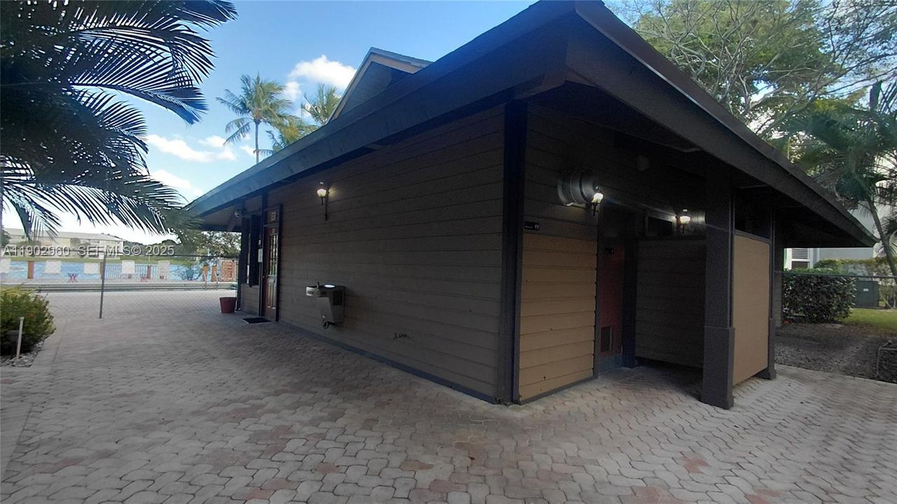 En Venta: $179,900 (1 camas, 1 baños, 940 Pies cuadrados)