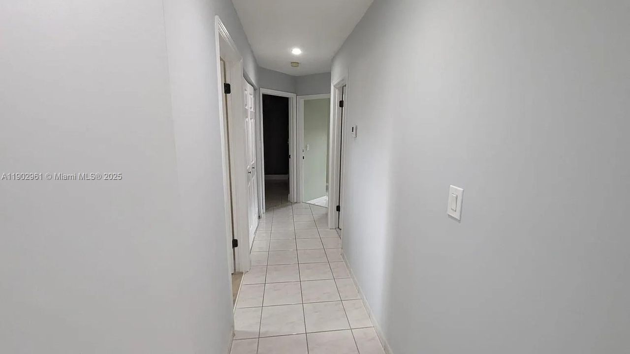 Active With Contract: $499,000 (3 beds, 2 baths, 1423 Square Feet)