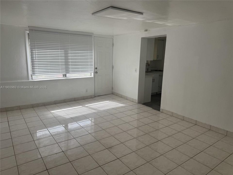 For Rent: $1,350 (0 beds, 1 baths, 0 Square Feet)