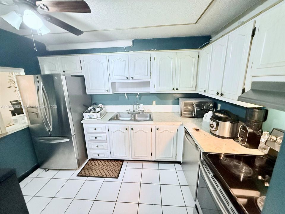 En Venta: $175,000 (2 camas, 2 baños, 874 Pies cuadrados)