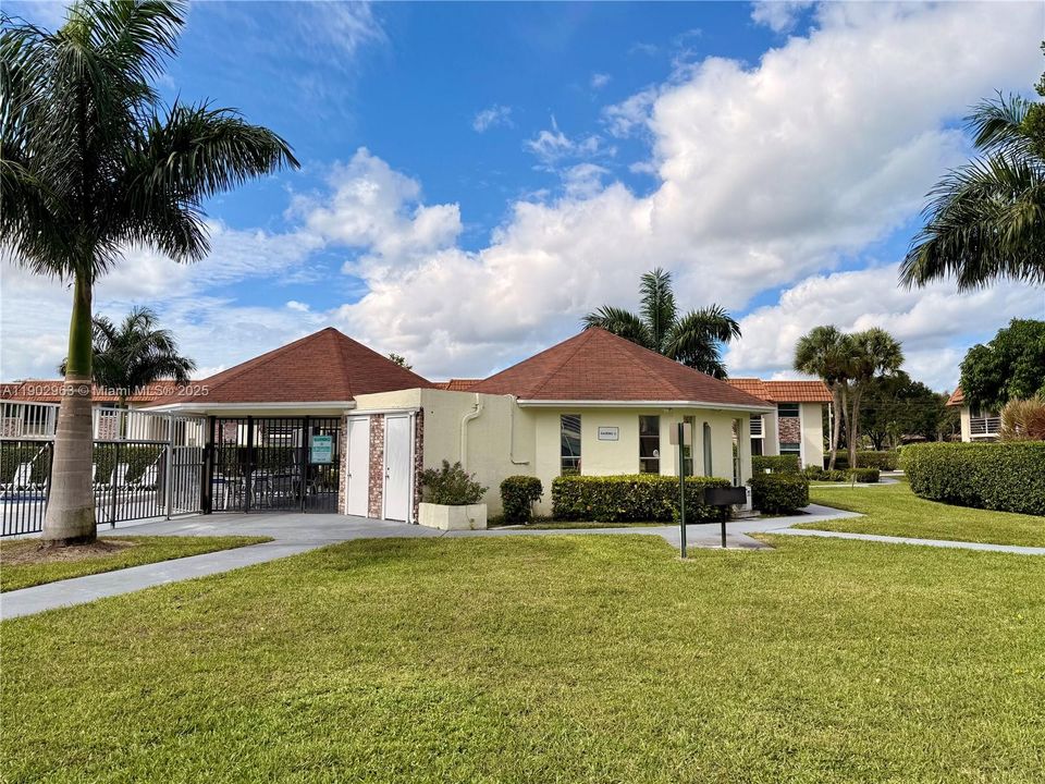 En Venta: $175,000 (2 camas, 2 baños, 874 Pies cuadrados)