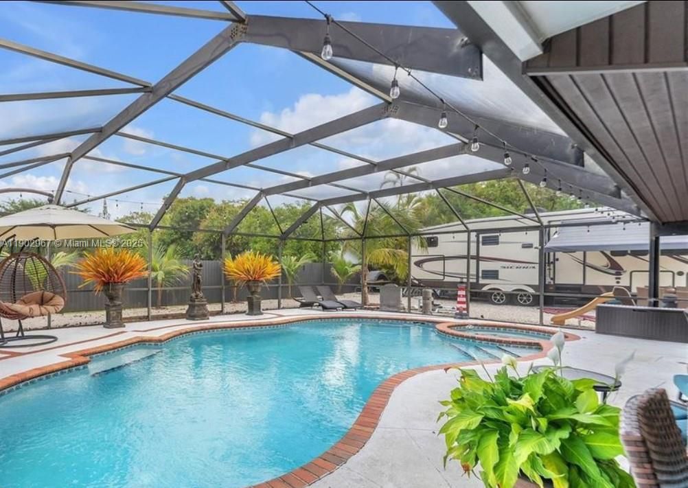 待售: $990,000 (3 贝兹, 2 浴室, 2276 平方英尺)