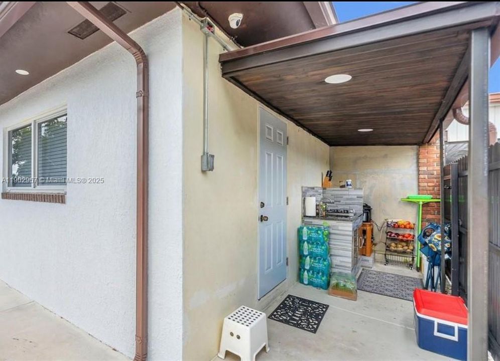 待售: $990,000 (3 贝兹, 2 浴室, 2276 平方英尺)