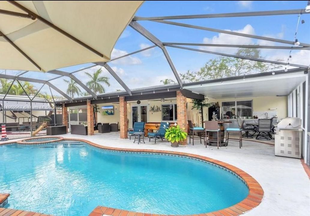 待售: $990,000 (3 贝兹, 2 浴室, 2276 平方英尺)