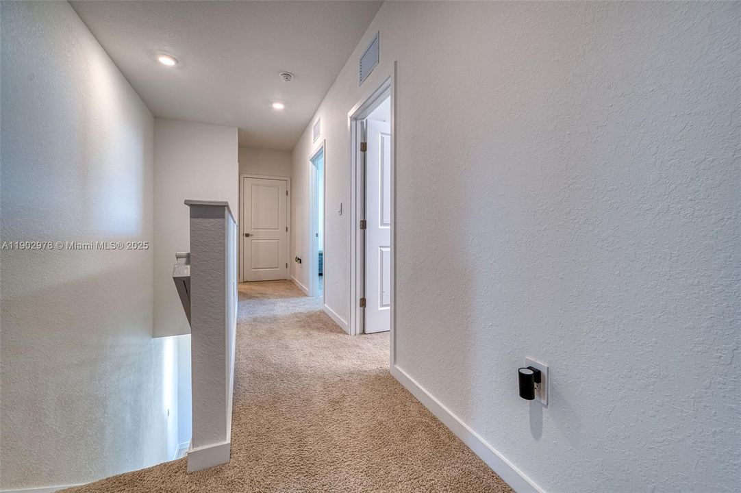 For Sale: $699,200 (4 beds, 2 baths, 2544 Square Feet)