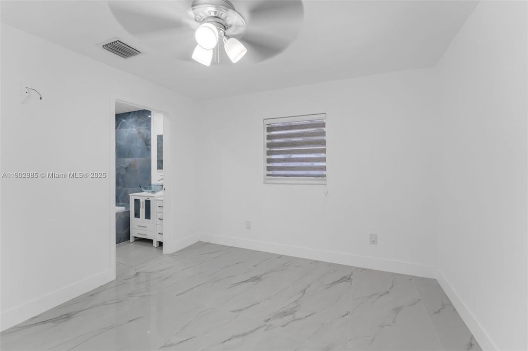 Active With Contract: $3,250 (4 beds, 2 baths, 1288 Square Feet)