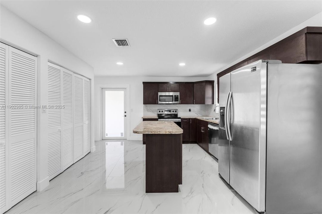 Active With Contract: $3,250 (4 beds, 2 baths, 1288 Square Feet)