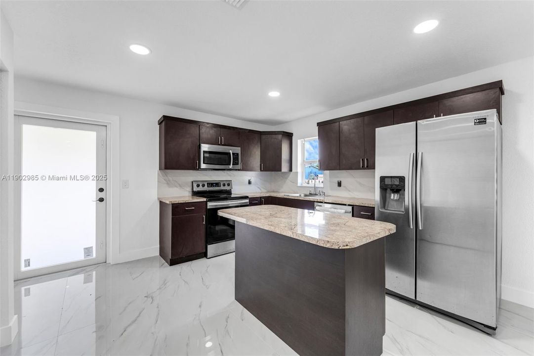 Active With Contract: $3,250 (4 beds, 2 baths, 1288 Square Feet)