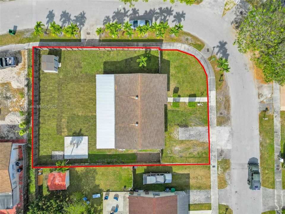 Active With Contract: $3,250 (4 beds, 2 baths, 1288 Square Feet)