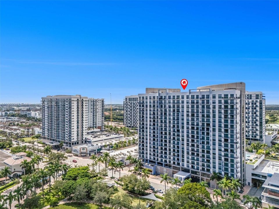 Recently Rented: $4,500 (2 beds, 2 baths, 1032 Square Feet)