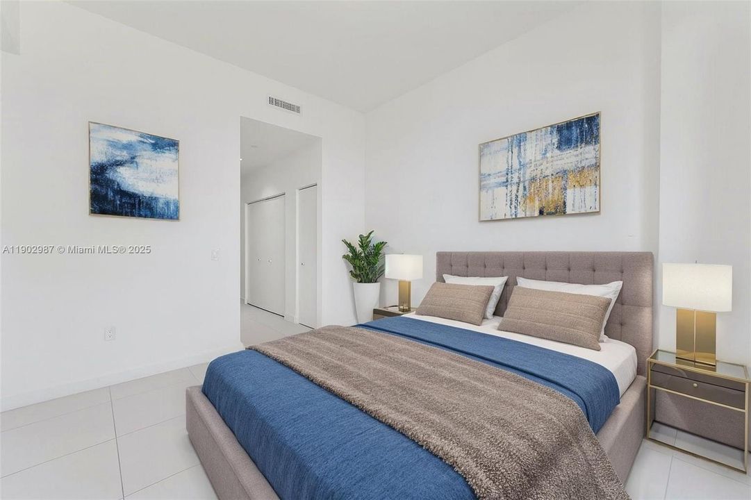 Recently Rented: $4,500 (2 beds, 2 baths, 1032 Square Feet)