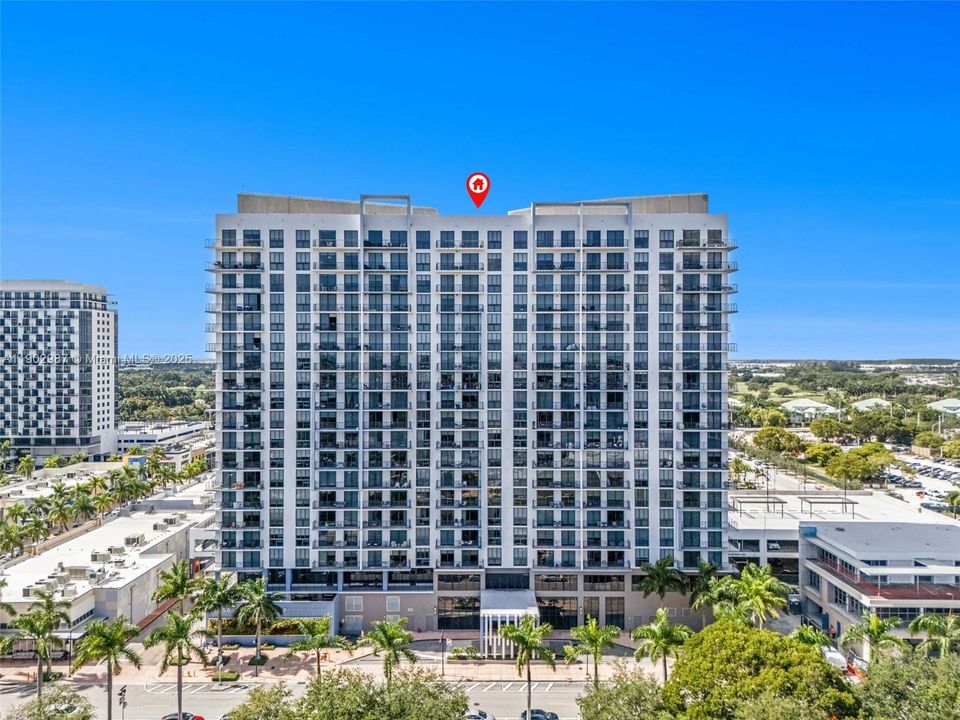 Recently Rented: $4,500 (2 beds, 2 baths, 1032 Square Feet)