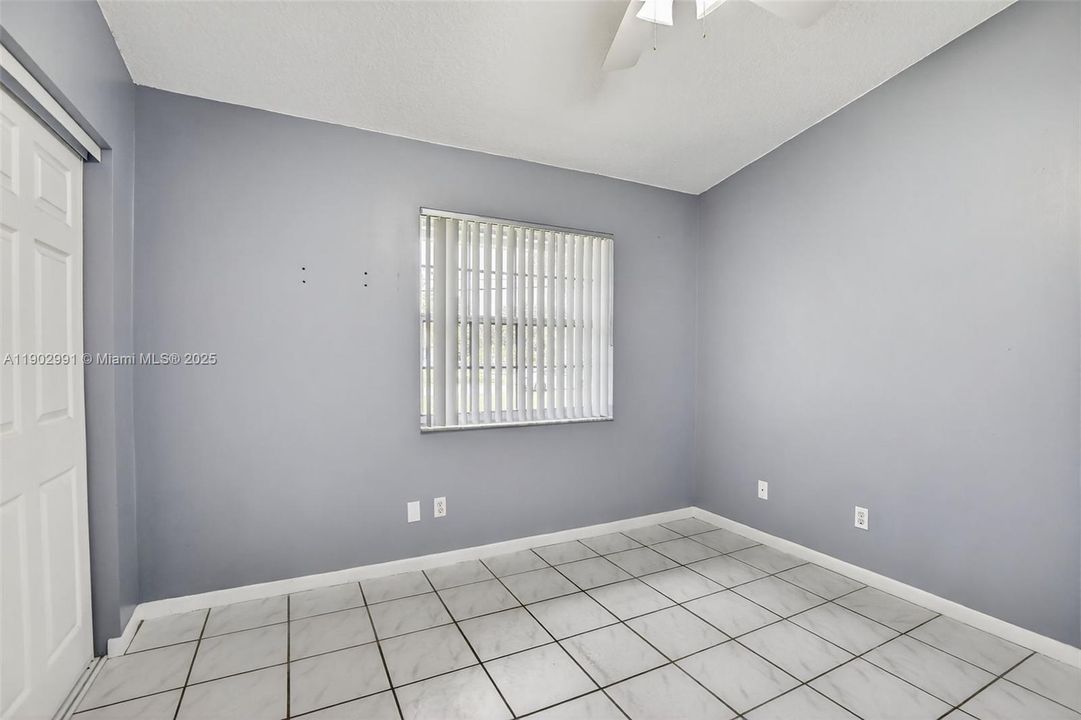 En Venta: $990,000 (3 camas, 2 baños, 1542 Pies cuadrados)