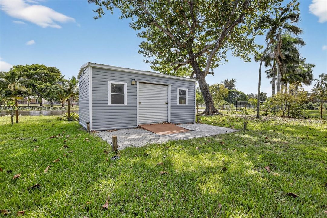 En Venta: $990,000 (3 camas, 2 baños, 1542 Pies cuadrados)