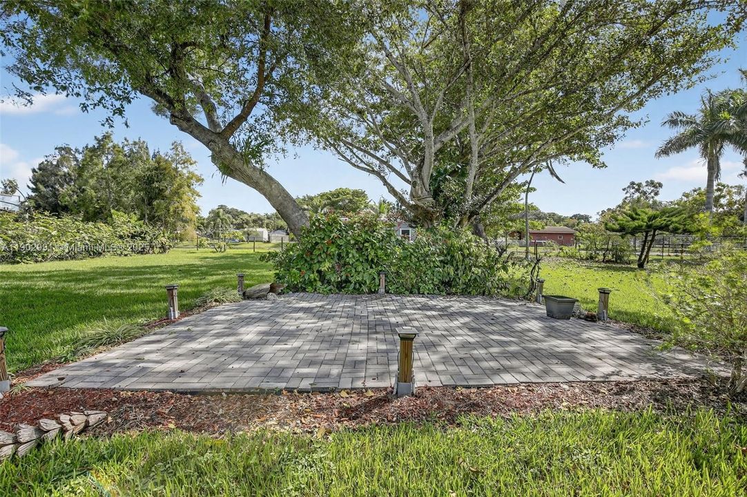 En Venta: $990,000 (3 camas, 2 baños, 1542 Pies cuadrados)