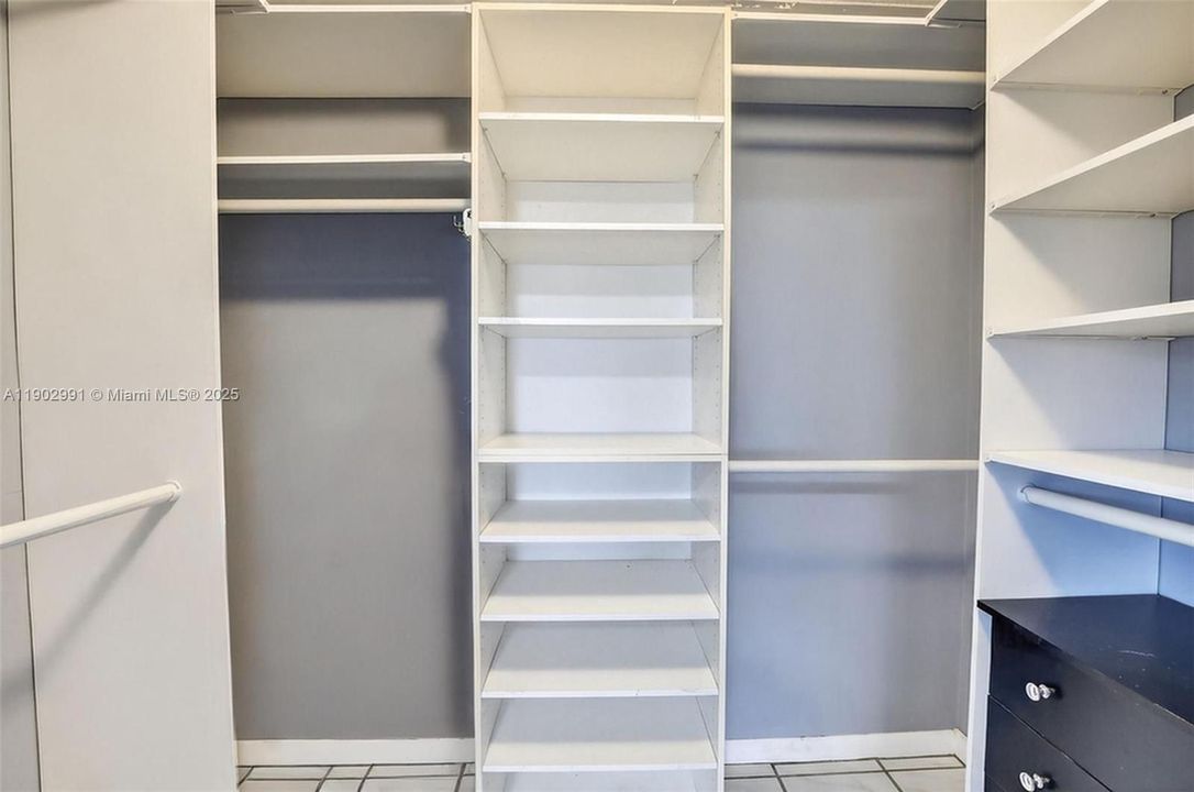 En Venta: $990,000 (3 camas, 2 baños, 1542 Pies cuadrados)