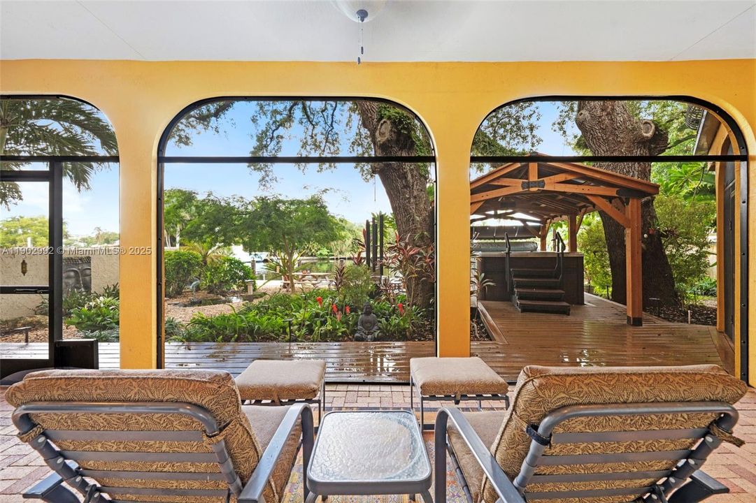 For Sale: $3,125,000 (4 beds, 5 baths, 3771 Square Feet)