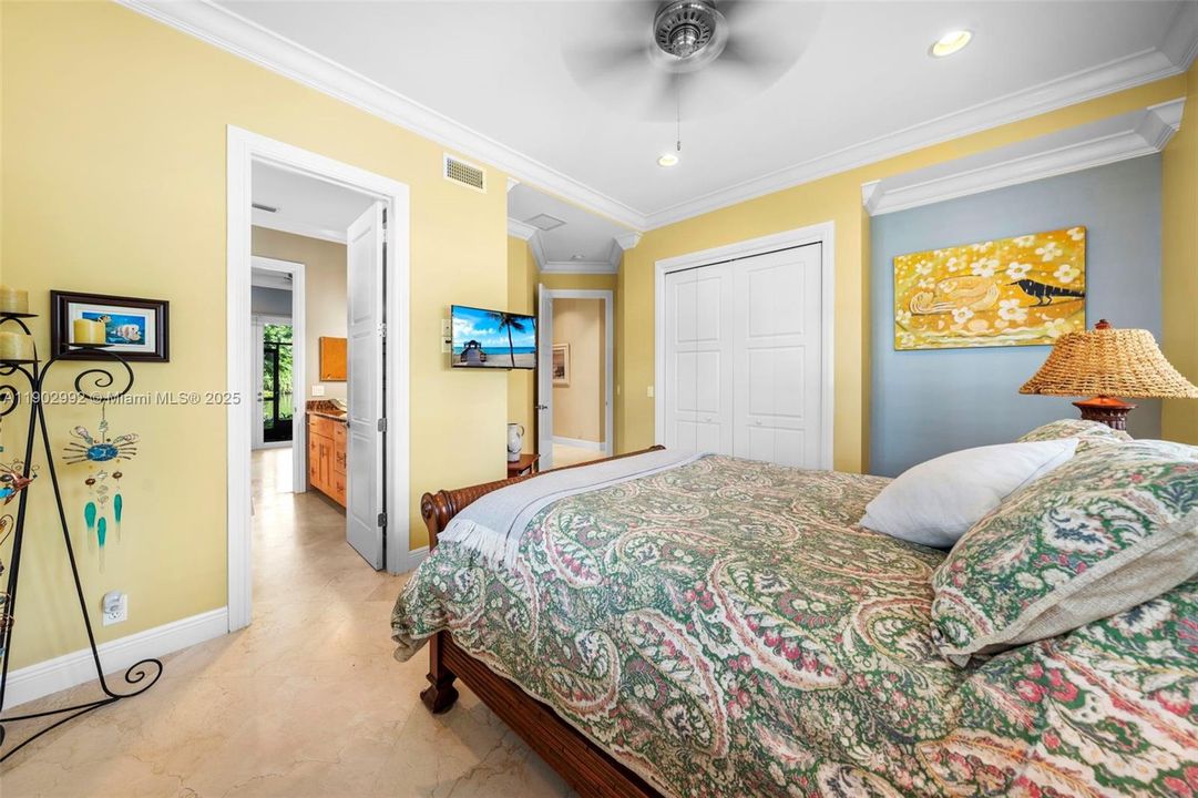 For Sale: $3,125,000 (4 beds, 5 baths, 3771 Square Feet)