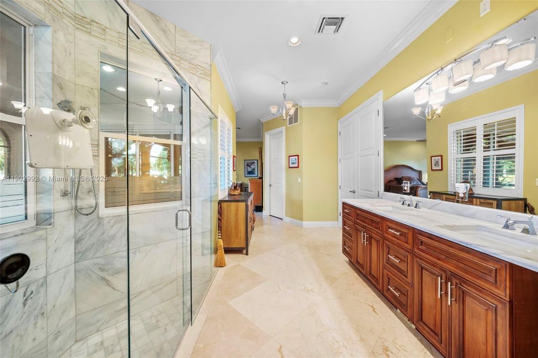 For Sale: $3,125,000 (4 beds, 5 baths, 3771 Square Feet)