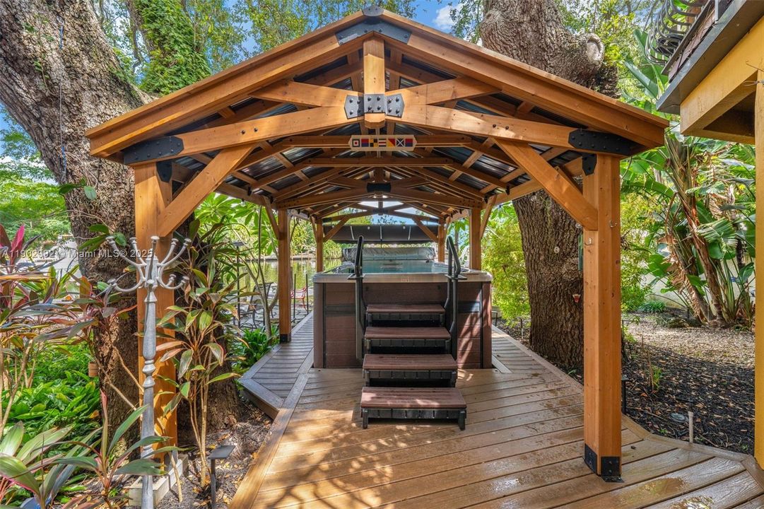 For Sale: $3,125,000 (4 beds, 5 baths, 3771 Square Feet)