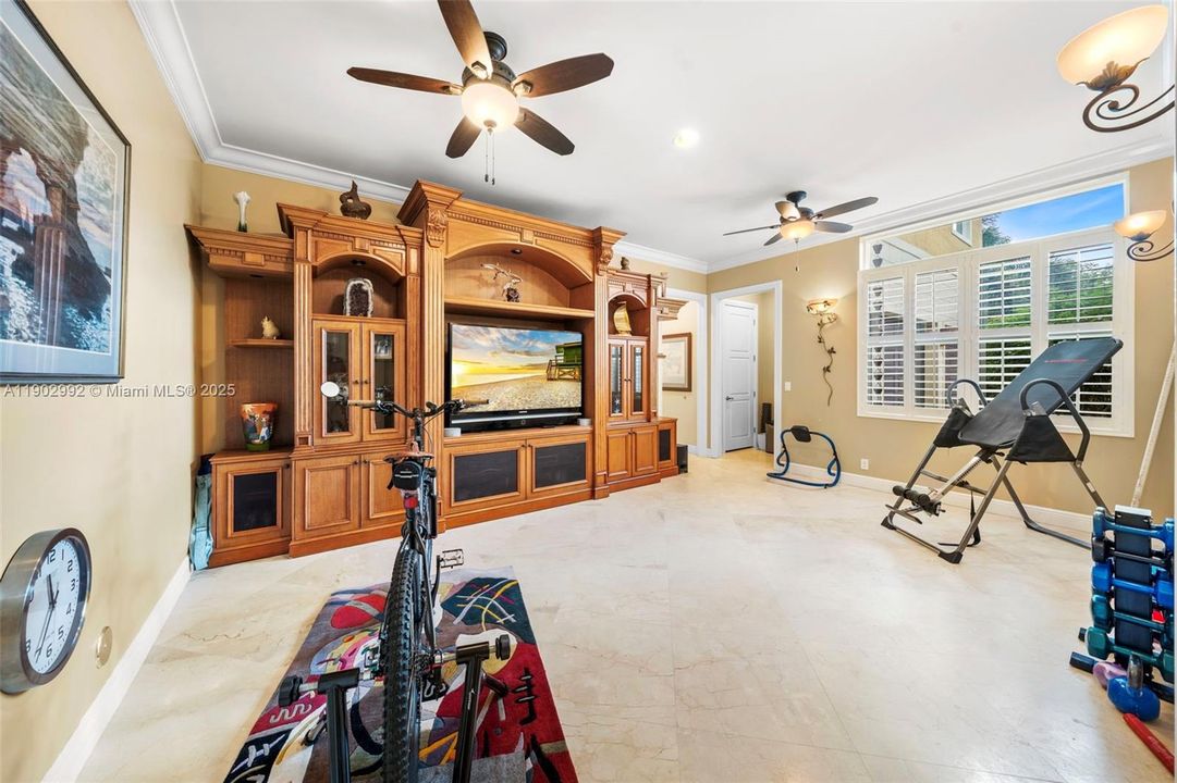 For Sale: $3,125,000 (4 beds, 5 baths, 3771 Square Feet)