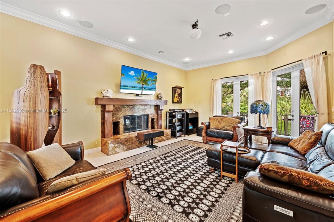 For Sale: $3,125,000 (4 beds, 5 baths, 3771 Square Feet)