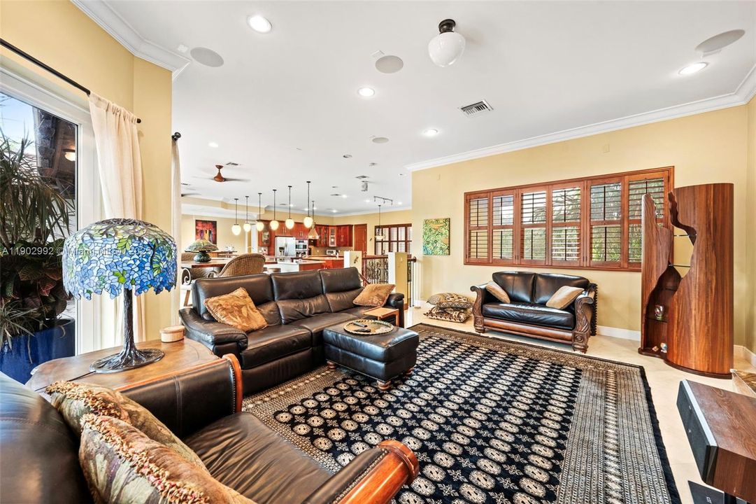 For Sale: $3,125,000 (4 beds, 5 baths, 3771 Square Feet)