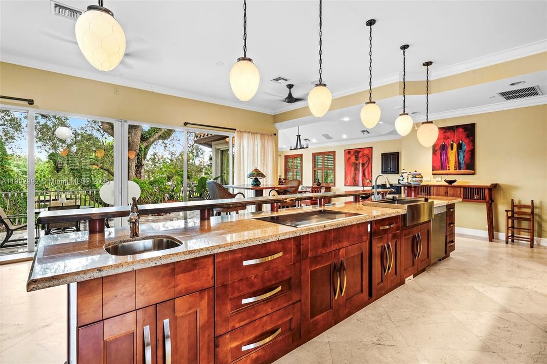 For Sale: $3,125,000 (4 beds, 5 baths, 3771 Square Feet)