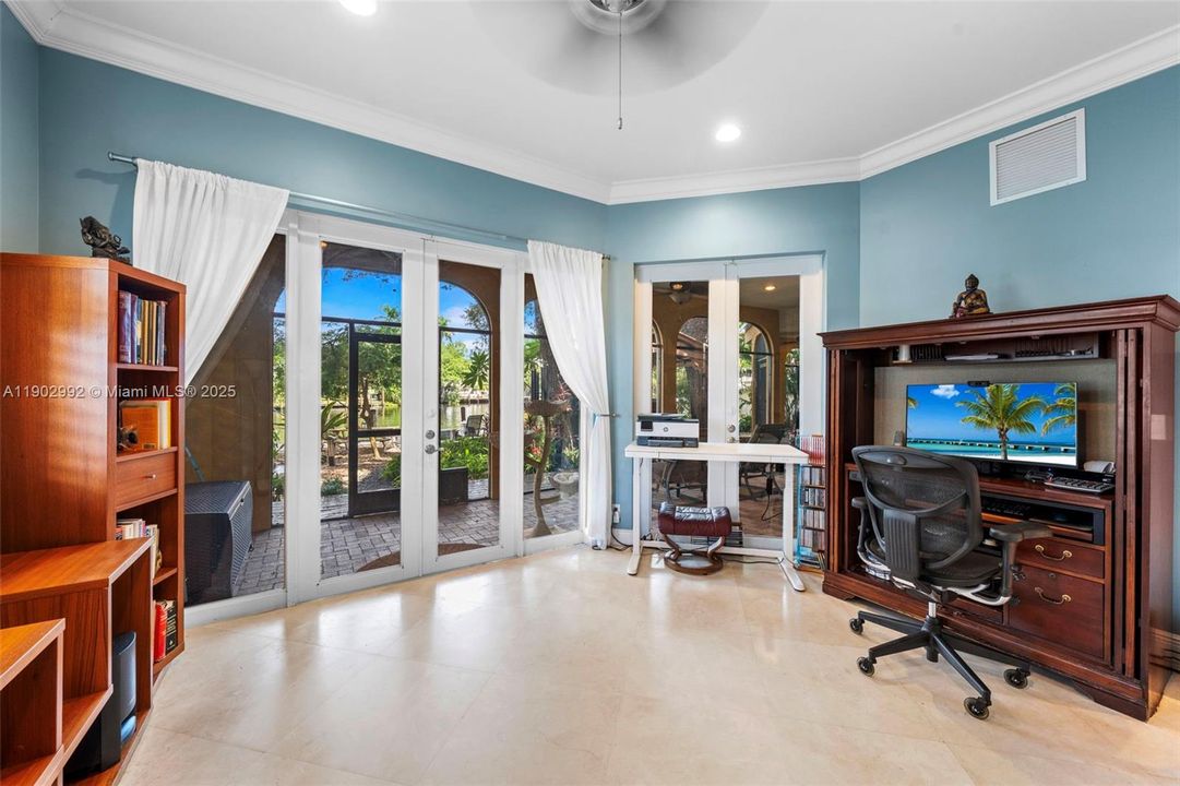 For Sale: $3,125,000 (4 beds, 5 baths, 3771 Square Feet)