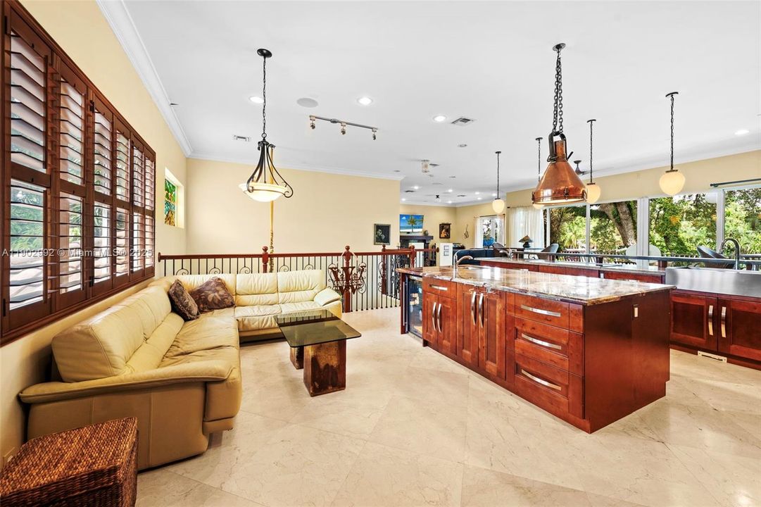 For Sale: $3,125,000 (4 beds, 5 baths, 3771 Square Feet)