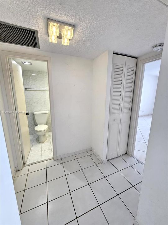 For Sale: $449,000 (2 beds, 2 baths, 1274 Square Feet)