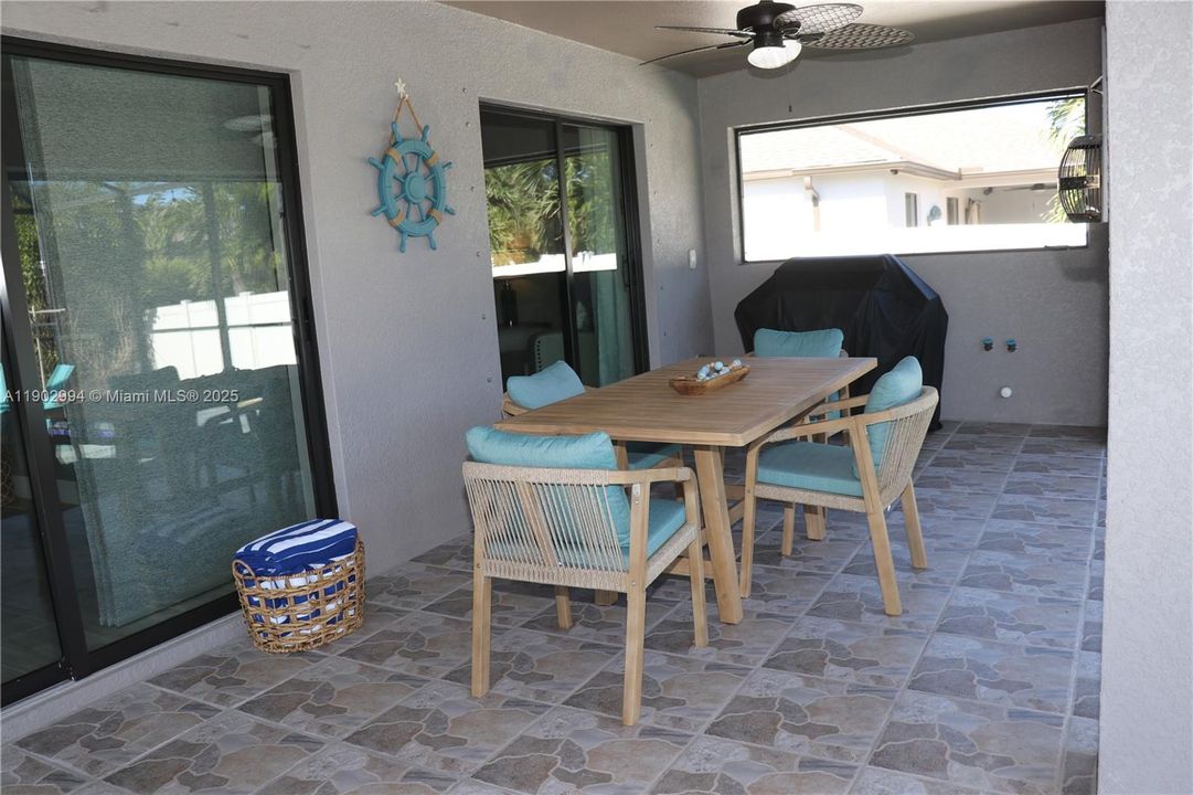 For Rent: $5,000 (3 beds, 2 baths, 1677 Square Feet)