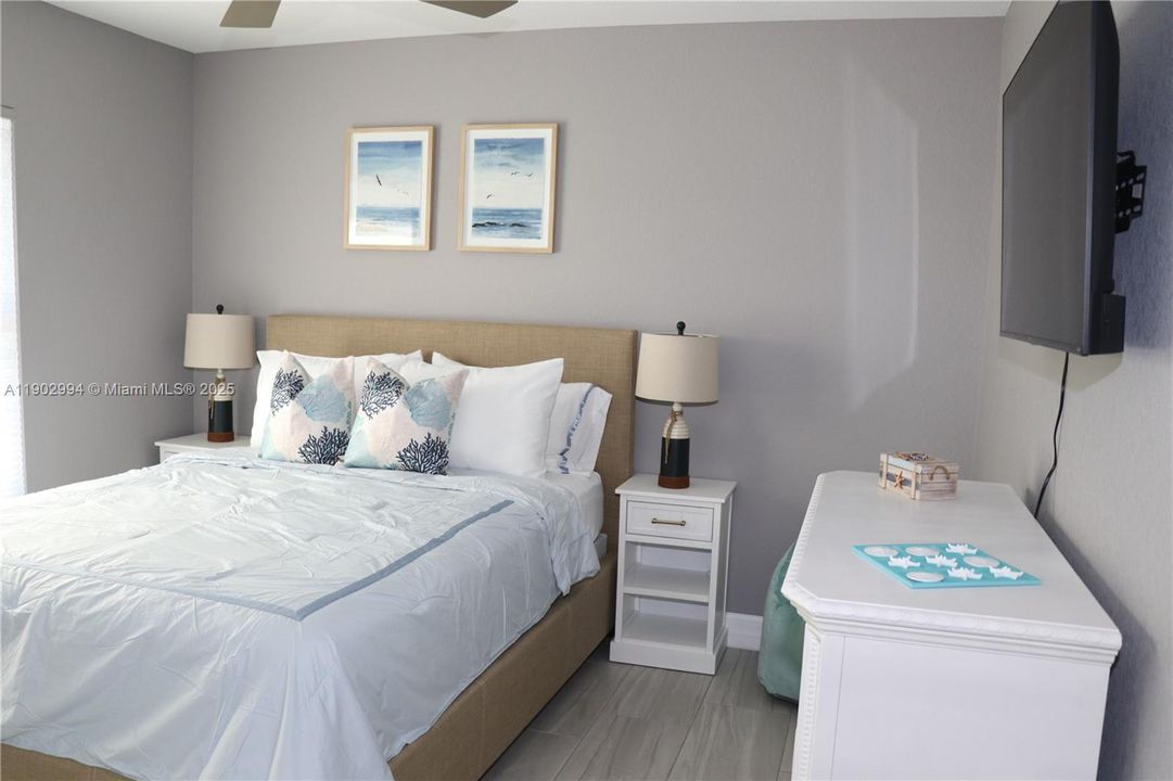 For Rent: $5,000 (3 beds, 2 baths, 1677 Square Feet)