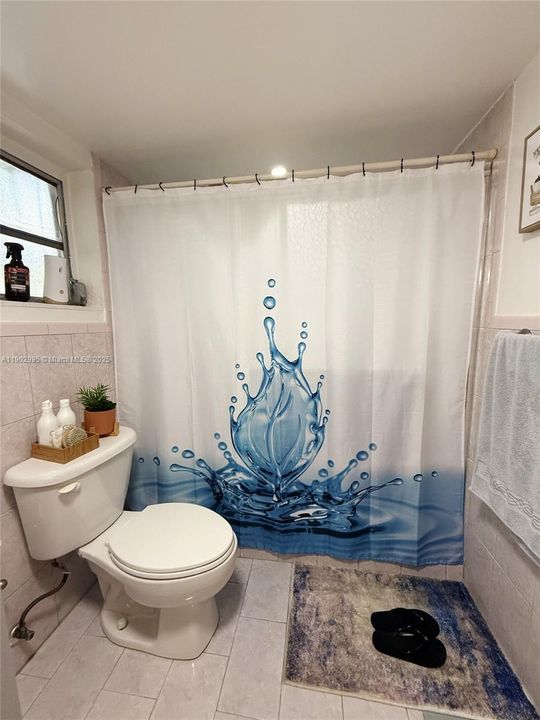 Detached Guest House Bathroom View