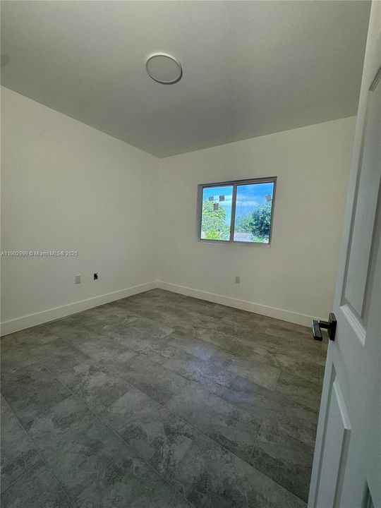 For Rent: $4,258 (3 beds, 2 baths, 994 Square Feet)