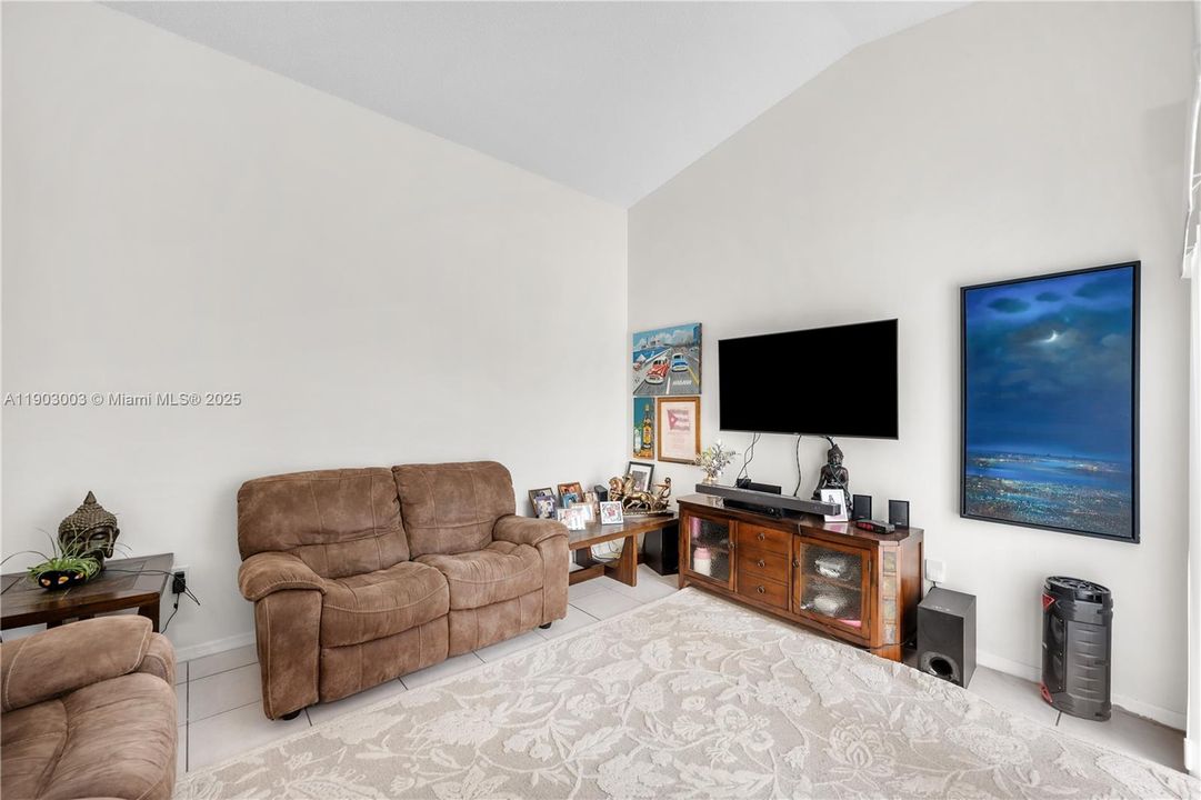 For Sale: $590,000 (3 beds, 2 baths, 1415 Square Feet)