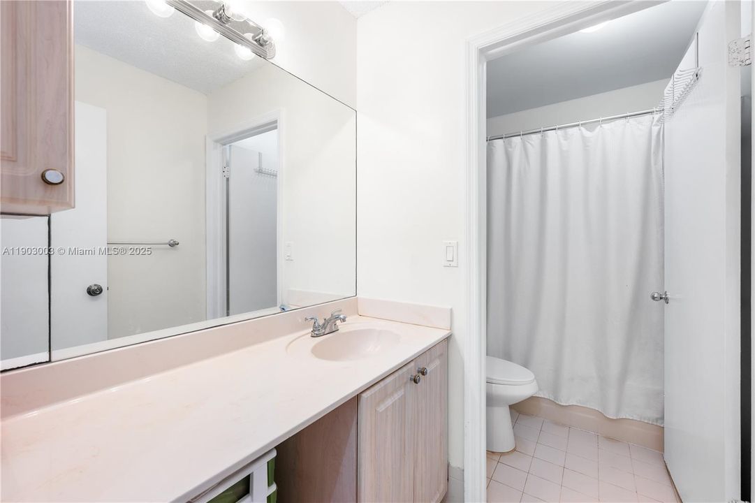 For Sale: $590,000 (3 beds, 2 baths, 1415 Square Feet)