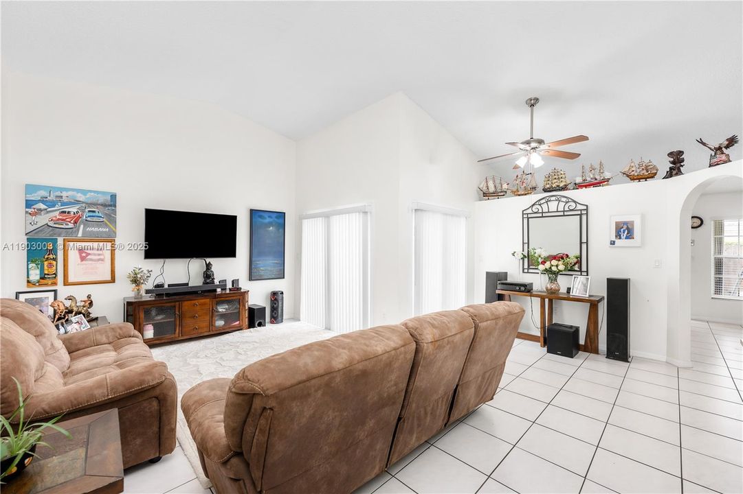 For Sale: $590,000 (3 beds, 2 baths, 1415 Square Feet)