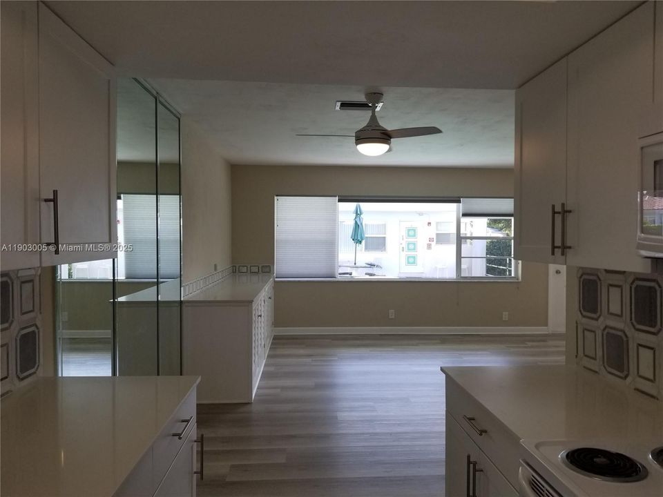 For Rent: $1,650 (1 beds, 1 baths, 600 Square Feet)