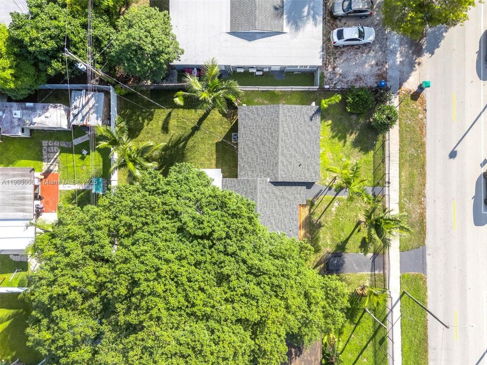 Activo con contrato: $529,000 (4 camas, 2 baños, 1530 Pies cuadrados)