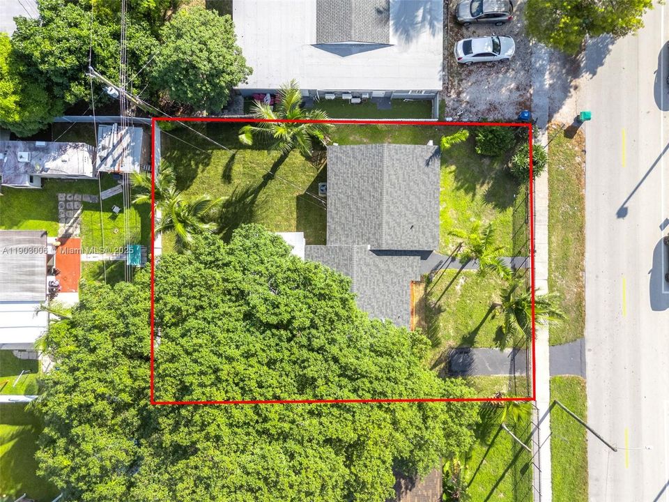 Activo con contrato: $529,000 (4 camas, 2 baños, 1530 Pies cuadrados)