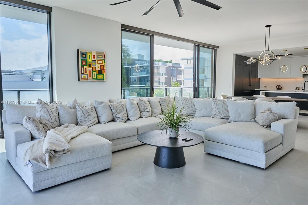 Active With Contract: $17,000 (3 beds, 3 baths, 2875 Square Feet)