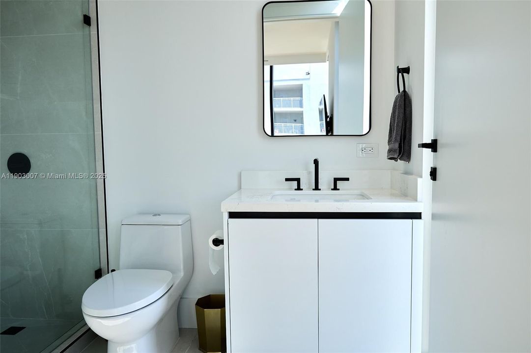 Private bath for 3rd bedroom