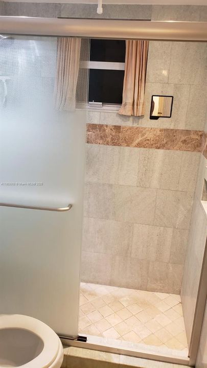 Recently Rented: $1,600 (1 beds, 1 baths, 658 Square Feet)