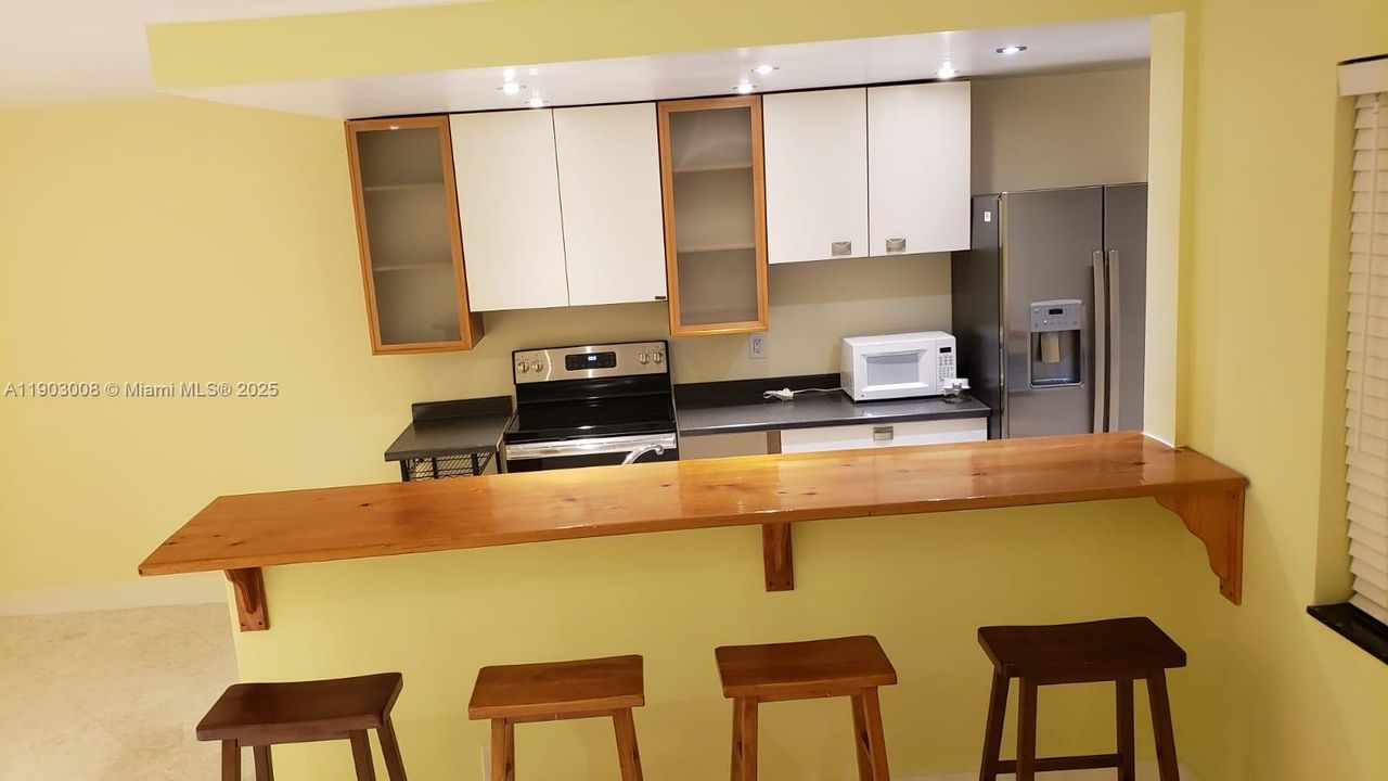 Recently Rented: $1,600 (1 beds, 1 baths, 658 Square Feet)