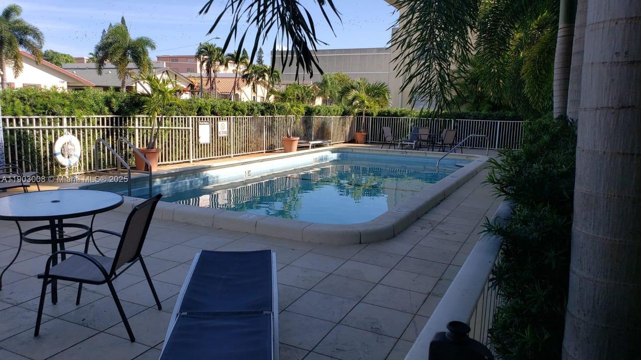 Recently Rented: $1,600 (1 beds, 1 baths, 658 Square Feet)