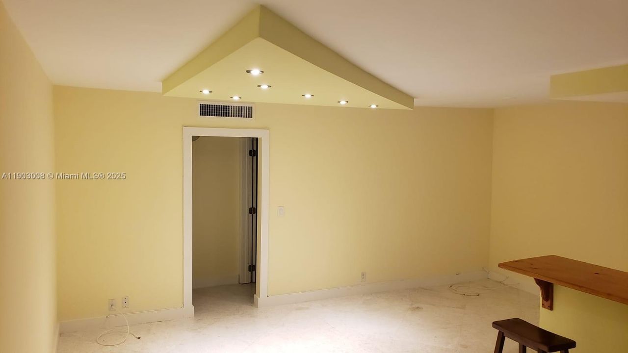 Recently Rented: $1,600 (1 beds, 1 baths, 658 Square Feet)