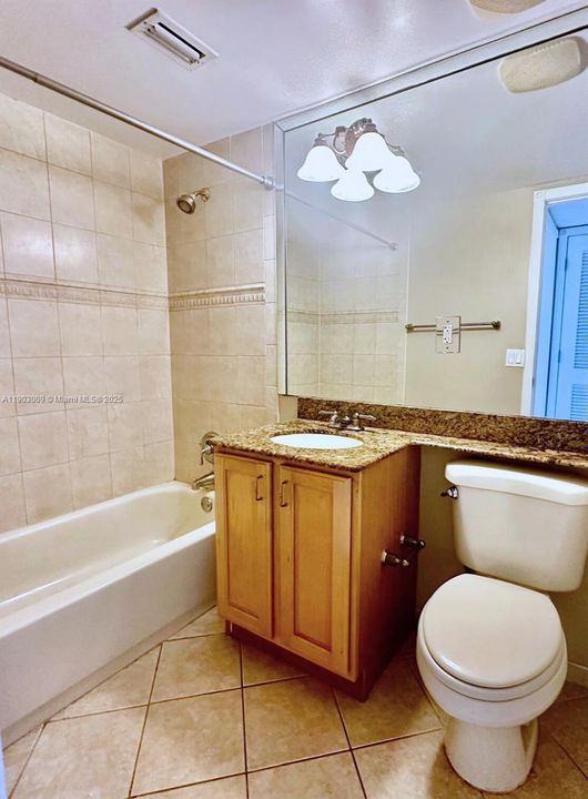 For Sale: $210,000 (1 beds, 1 baths, 459 Square Feet)