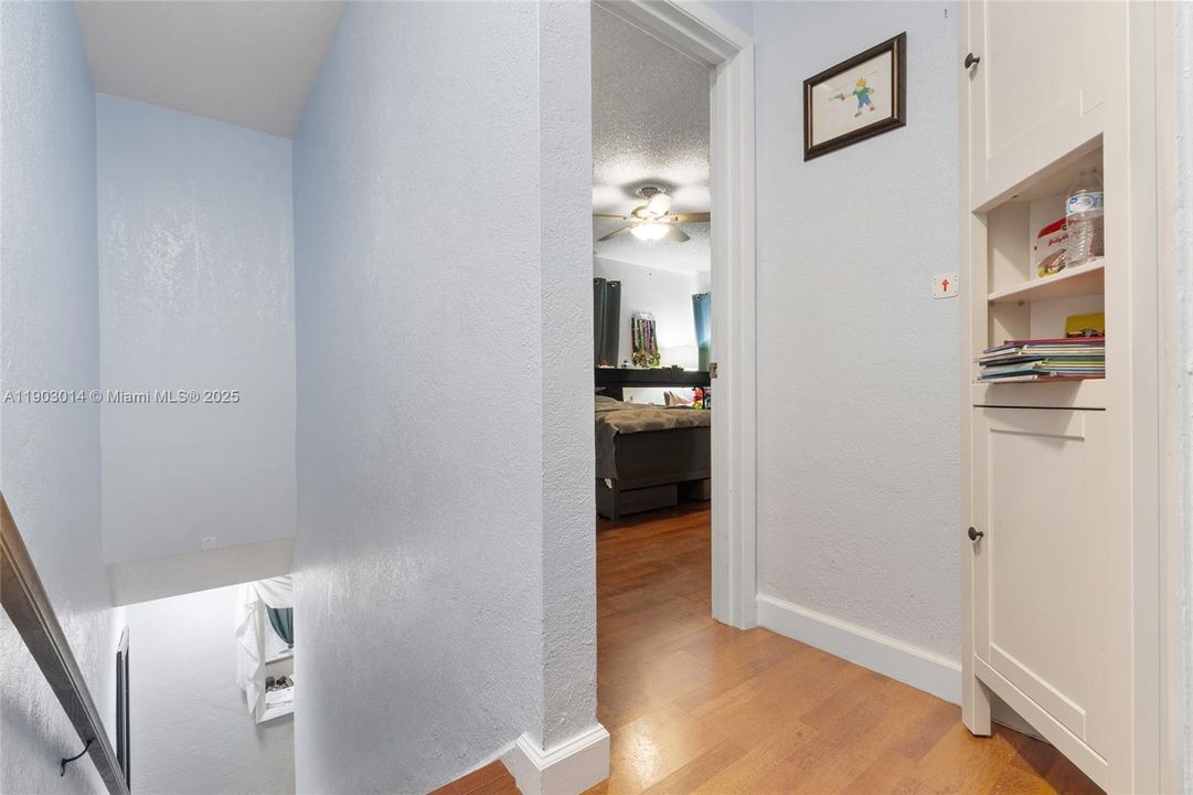 For Sale: $490,000 (2 beds, 2 baths, 1452 Square Feet)